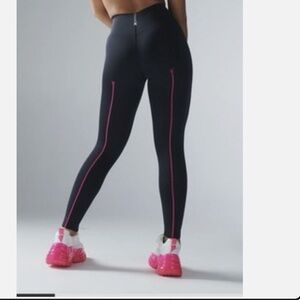 Savage‎ x Fenty Leggings Large High waist black Stretch Pink Stripe Athletic